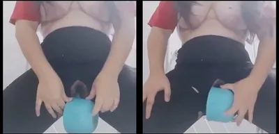 Em tự sướng với cán ca nhựa