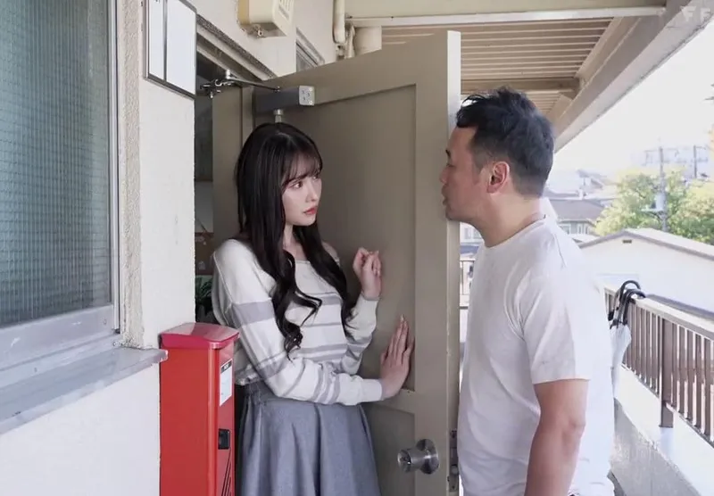 Người đẹp arina bị gã biến thái cạnh bên bắt cóc làm nô lệ tình dục khi anh xã đã đi làm