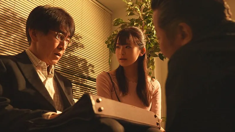 Anh xã vay nợ giang hồ, vợ yêu phải bán thân để trả nợ