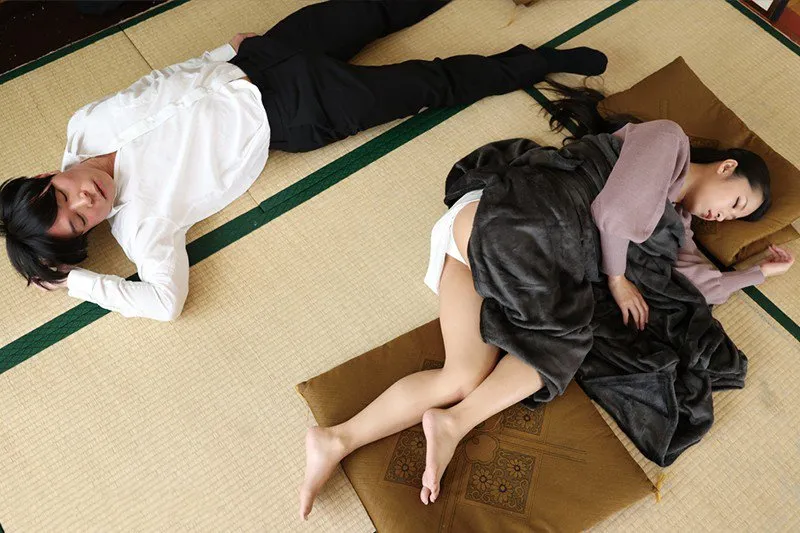 Tiền bối nhờ cấp dưới thử lòng cô vợ và cái kết đắng lòng